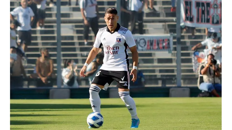 Óscar Opazo salió lesionado del partido contra Audax Italiano.