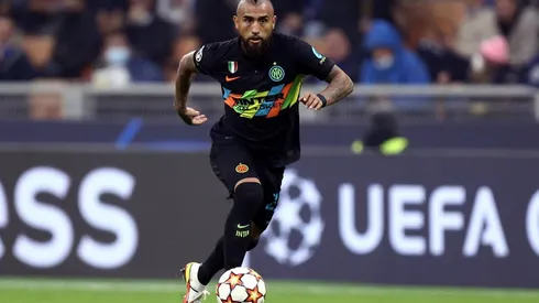 El elenco donde militan los ex Colo Colo se mide ante el Liverpool en los octavos de la Champions.