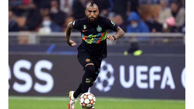 El elenco donde militan los ex Colo Colo se mide ante el Liverpool en los octavos de la Champions.