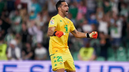 Prensa española especula con un posible regreso de Bravo a Colo Colo