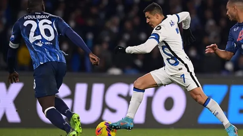 Alexis ingresó en los últimos minutos en igualdad del Inter.