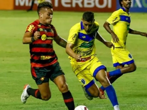 A Javier Parraguez le anularon un gol en su debut con el Sport Recife