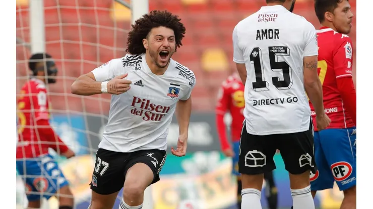 Maxi Falcón y la línea de 3