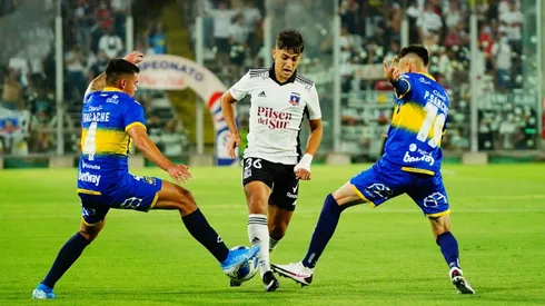 Así luce la camiseta de Colo Colo en cancha.