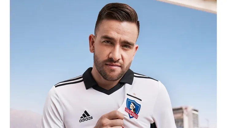 "El rival te hace grande": La campaña que presenta las camisetas de Colo Colo y la U