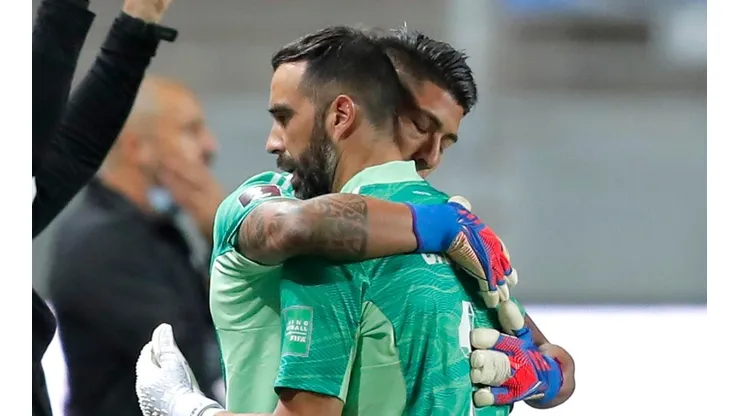 Cortés tuvo que reemplazar al lesionado Claudio Bravo en Bolivia.