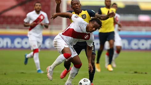 Perú y Ecuador quieren sellar su clasificación al Mundial.