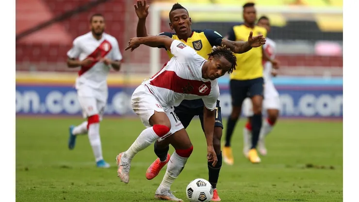 Perú y Ecuador quieren sellar su clasificación al Mundial.