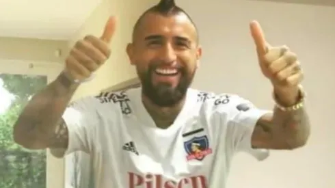 Arturo Vidal celebró otro título más de Colo Colo.