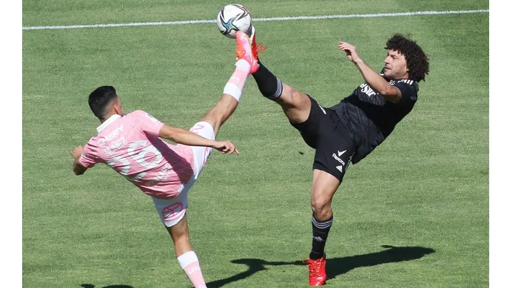 ¡Colo Colo va de negro!