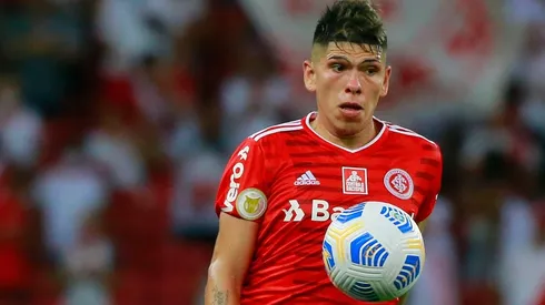 Carlos Palacios pertenece al Internacional de Porto Alegre.