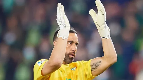 El formado en Colo Colo fue llenado de elogios desde España