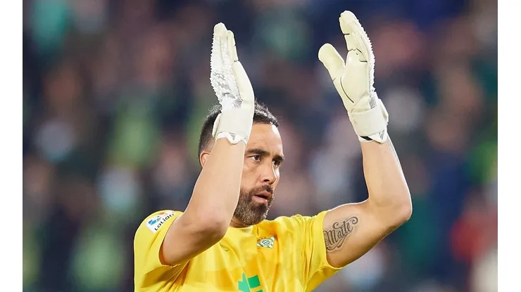 El formado en Colo Colo fue llenado de elogios desde España