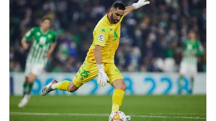 Claudio Bravo volvió a ser titular.