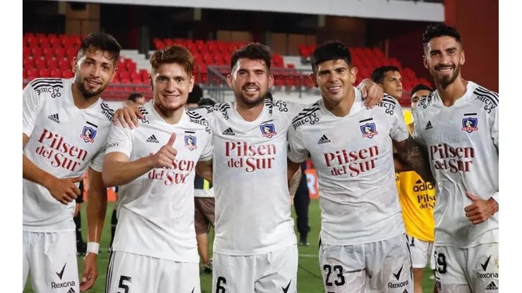 Colo Colo llegó a 20 partidos seguidos sin saber de derrotas ante los azules