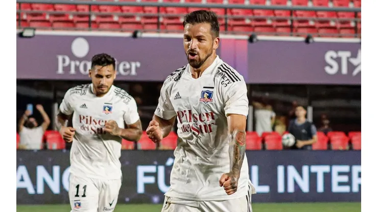 Colo Colo se quedó con el primer Superclásico del 2022 con goles de Gabriel Costa y Maximiliano Falcón.