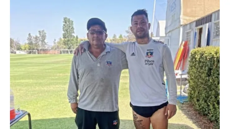 Leonardo Valencia se presentó a entrenar en el estadio Monumental.