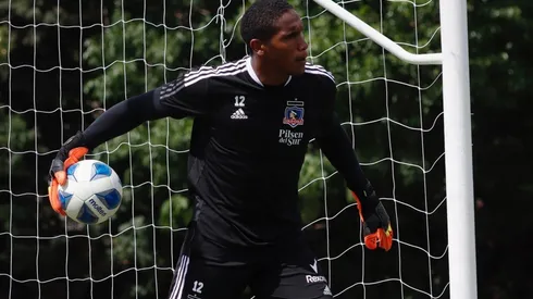Omar Carabalí será el arquero titular de Colo Colo para el Superclásico del Torneo de Verano en Argentina.
