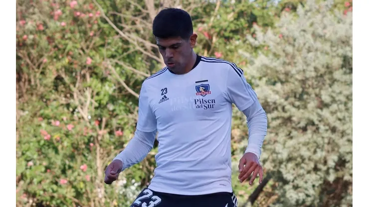 Esteban Pavez ya entrena junto a sus compañeros.