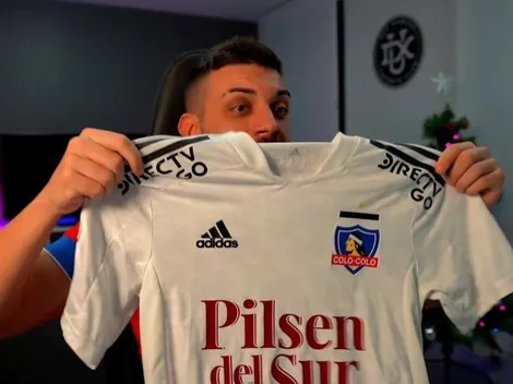 DjMaRiiO recibe dos camisetas de Colo Colo por parte de Gabi Suazo