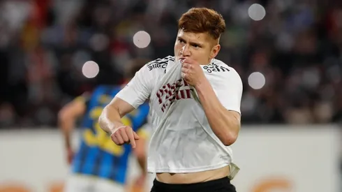 Leonardo Gil se queda en Colo Colo por tres temporadas más.