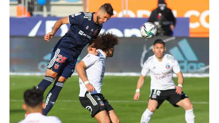 Joaquín Larrivey enfrentando a Colo Colo