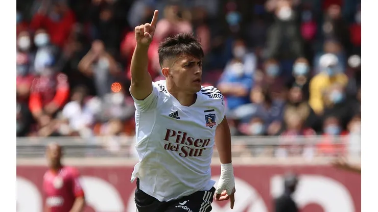 Colo Colo negocia para quedarse con el 80% del pase de Pablo Solari.