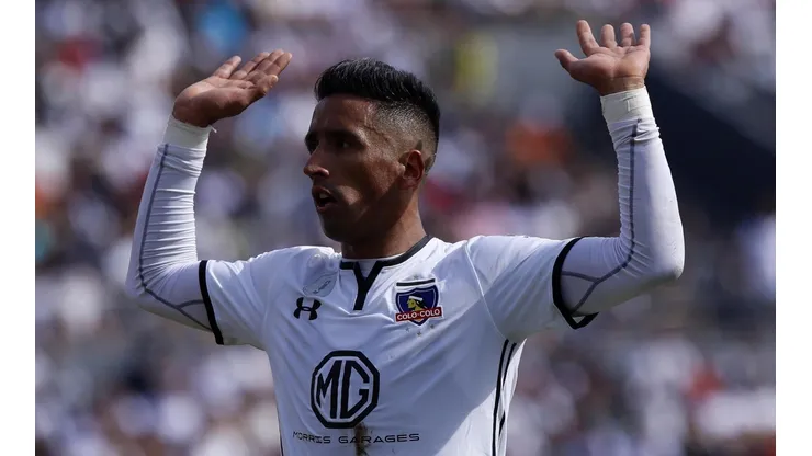 Lucas Barrios quiere seguir jugando a sus 37 años.
