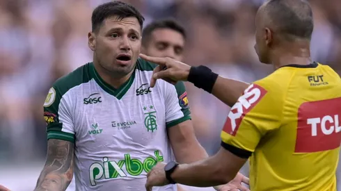 ¿Mauro Zarate a Colo Colo?