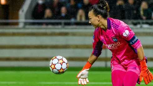 Tiane es finalista para ser parte del once del año de la FIFA