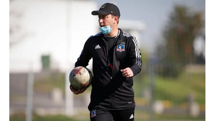 Lucho Mena está chocho al ver a su hija Catalina jugando por Colo Colo