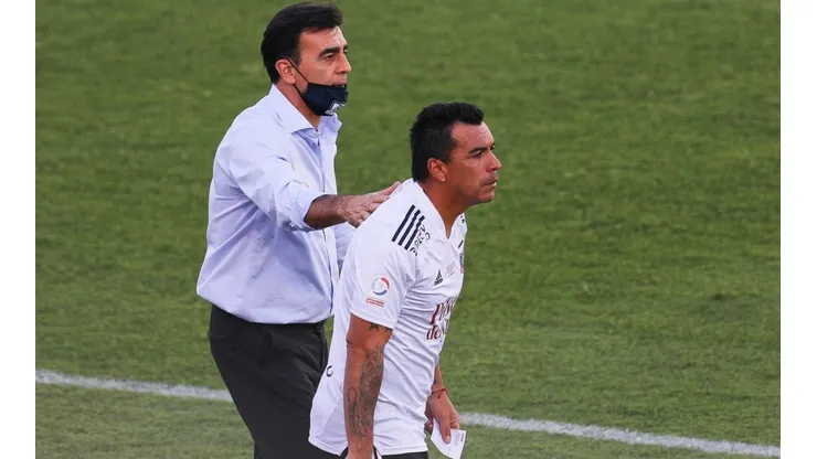 Gustavo Quinteros descartó a Esteban Paredes.
