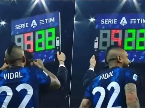 Arturo Vidal se pone niño tras jugarle una broma al árbitro