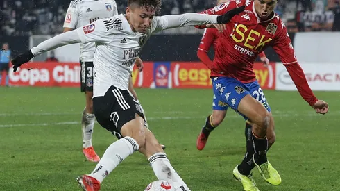 Colo Colo prepara alternativas para enfrentar a Unión Española.