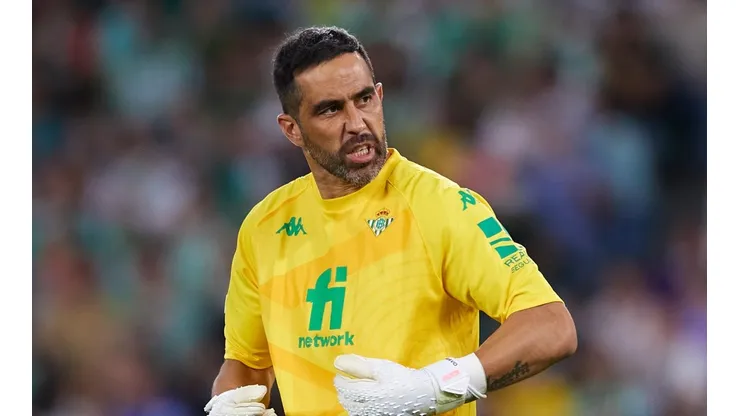 Claudio Bravo quiere mantenerse en copas europea con el Betis.