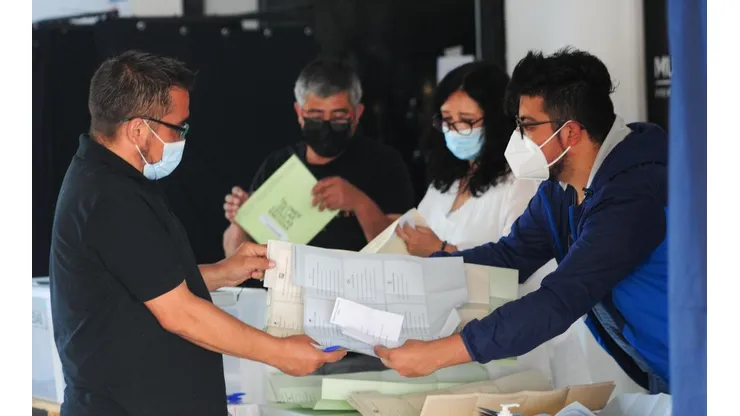 La Ruca es el segundo local de votación más grande de la región Metropolitana