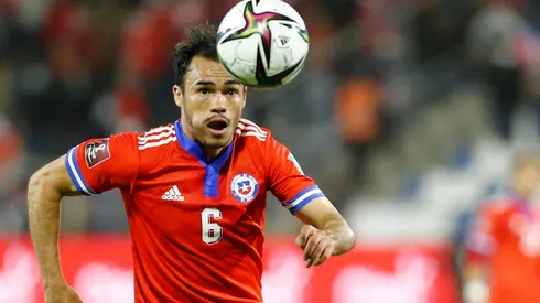 Suazo entró de emergencia ante la lesión de Eugenio Mena.