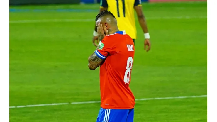 El Rey vio la roja antes del cuarto de hora ante los ecuatorianos