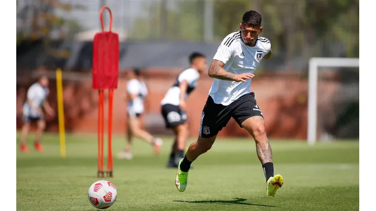 Alan Saldivia entrenando en el Monumental | Foto: Colo Colo Oficial