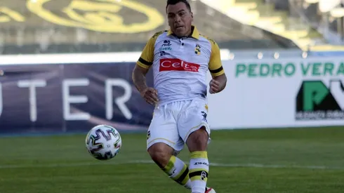 Paredes no quiere rendirse y estira su carrera un año más antes del retiro.