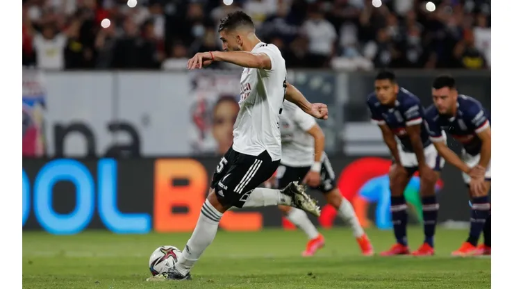 Amor le dio tres puntos de oro a Colo Colo.