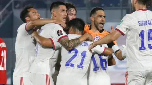 Alexis Sánchez y Vidal fueron protagonista en el gol chileno.