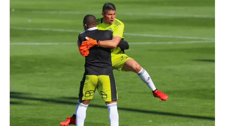 El lindo mensaje de Cortés a Carabalí por su debut en Colo Colo