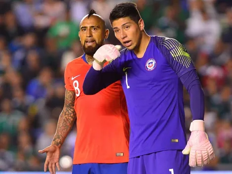 Quinteros saca pecho por Cortés a la Roja: "Es el mejor arquero del torneo"