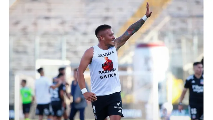 La celebración de Javier Parraguez en el clásico ante la UC.