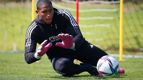 El portero de 24 años debutará profesionalmente en el Cacique.