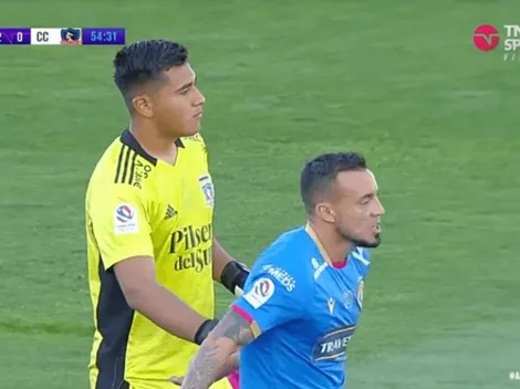 El aplaudido gesto de Cereceda con Fierro tras su error en gol de Audax