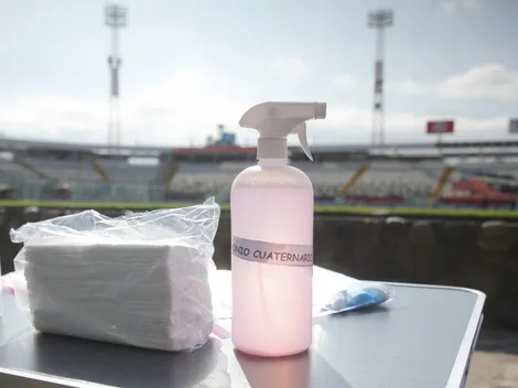 Seremi de Salud visita el Monumental por casos de Covid-19