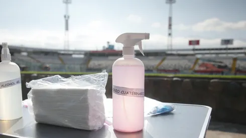 Seremi de Salud visita el estadio Monumental.