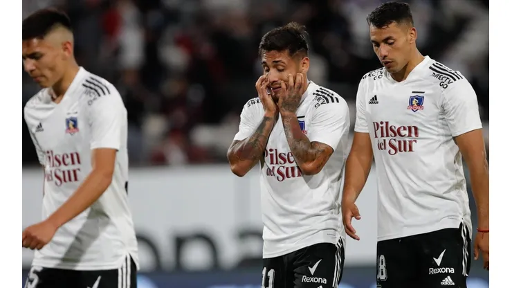 ¡Colo Colo y sus 44 contactos estrechos!